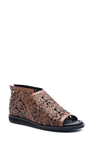 Alexie Leather Sandal In Chocolate Laser