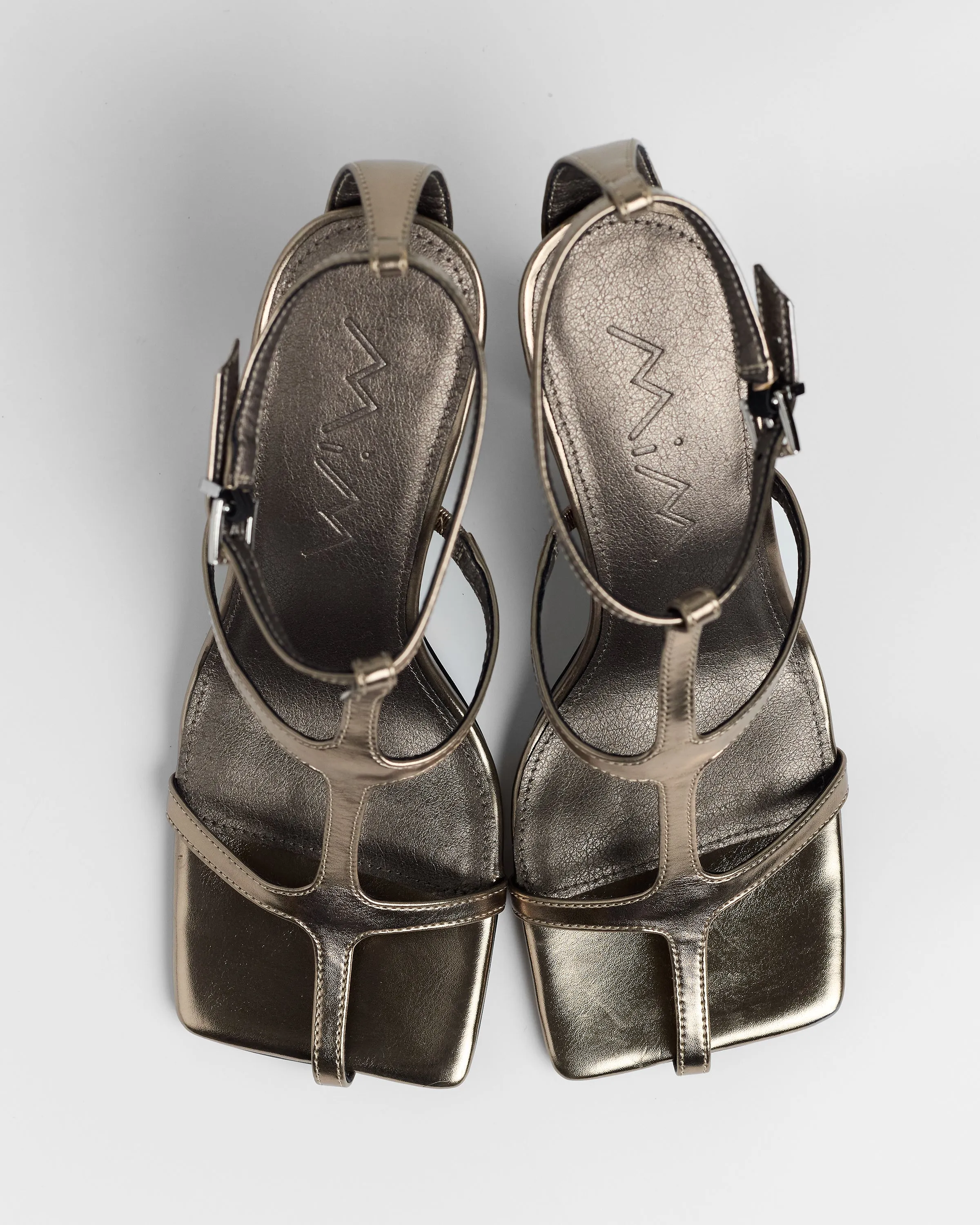 Anne Metallic