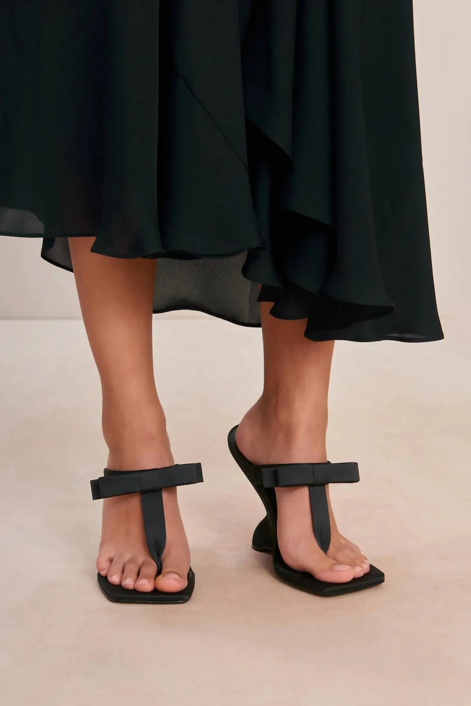 Arabesque Sandal In Black