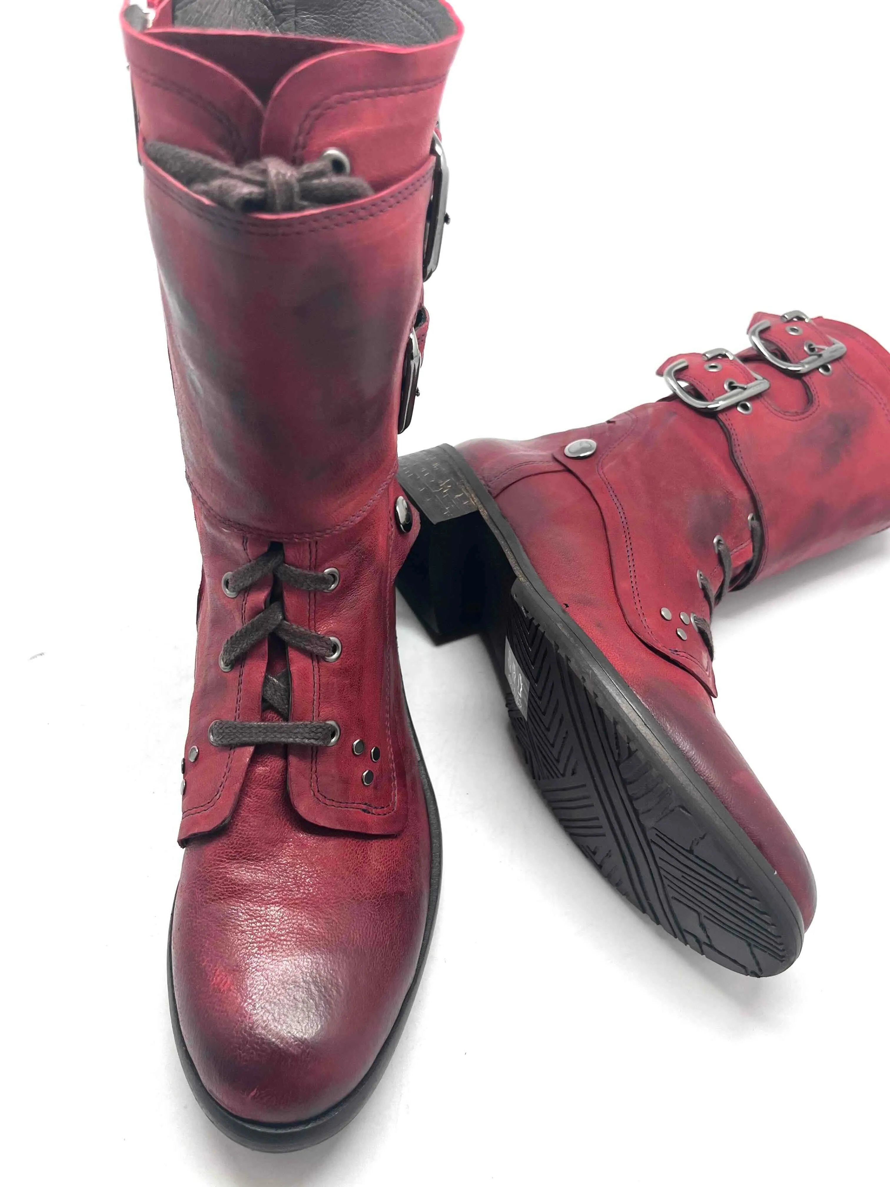 Bon Amie - Cranberry wine lace up ankle boot
