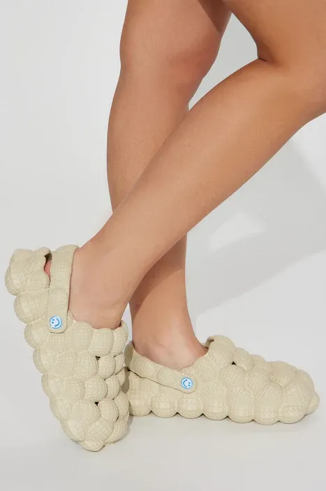BUMBLE03 - BEIGE BUBBLE SLIDES