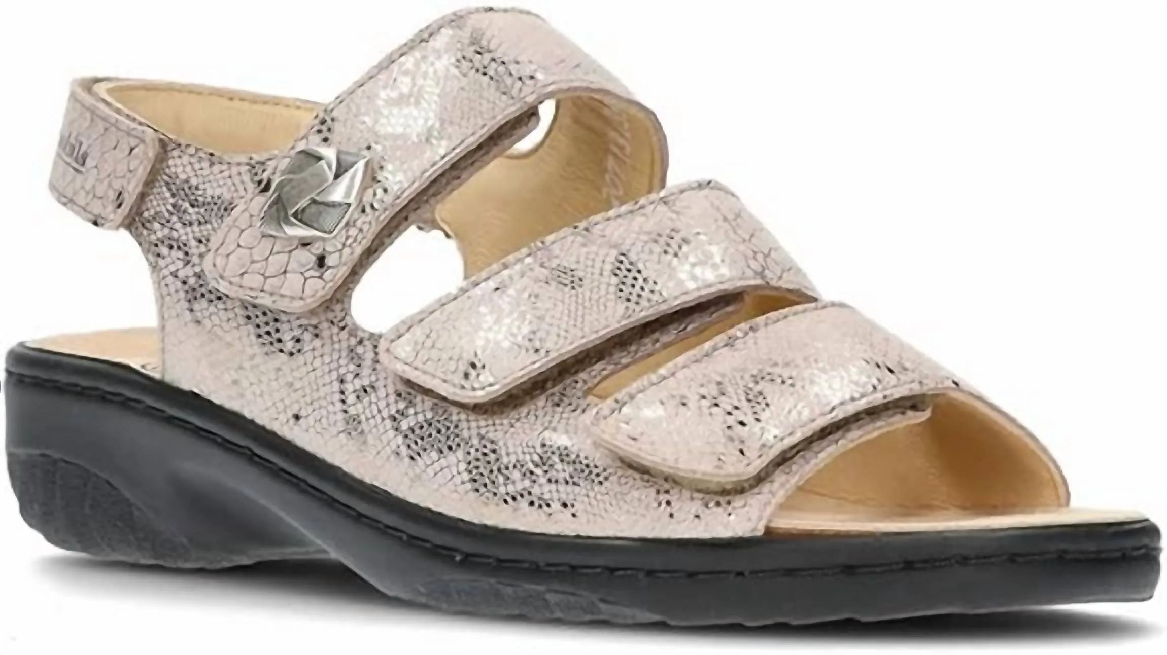 Giorgina Women's Walking Sandal In Taupe