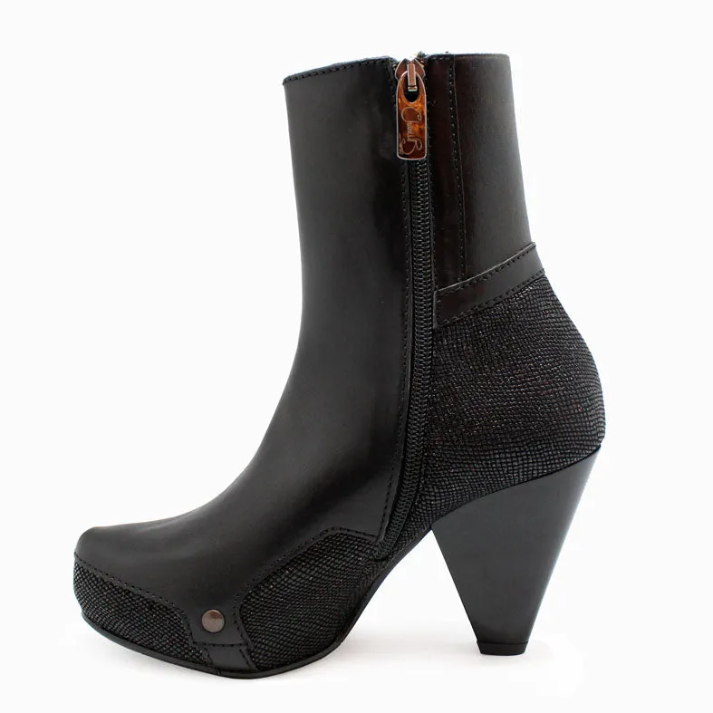 Grande Marnier - Black/Sparkle biker boot- last pair 41!