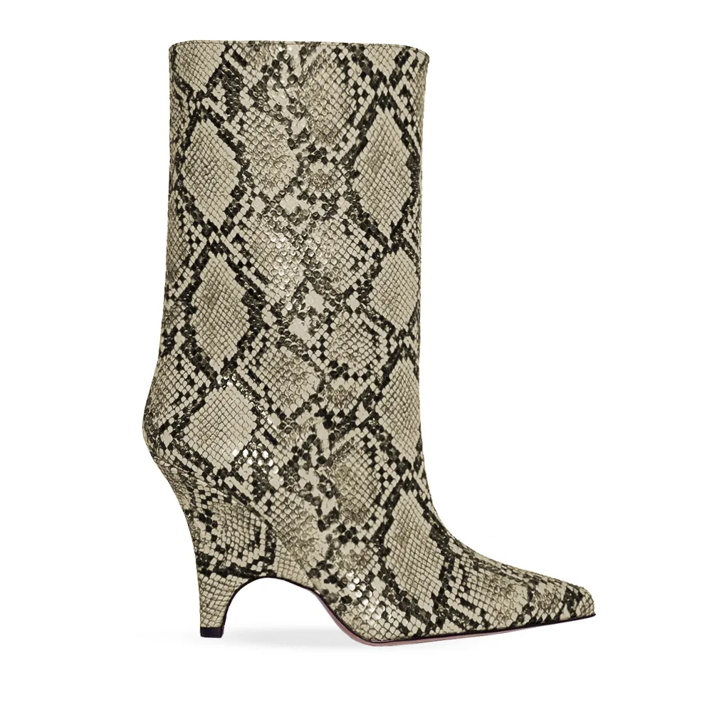 ILARY PYTHON ROCK