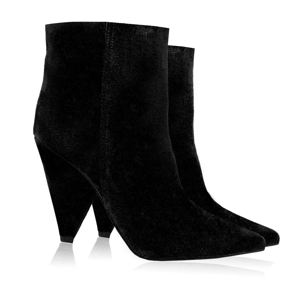 IRIS BLACK SUEDE