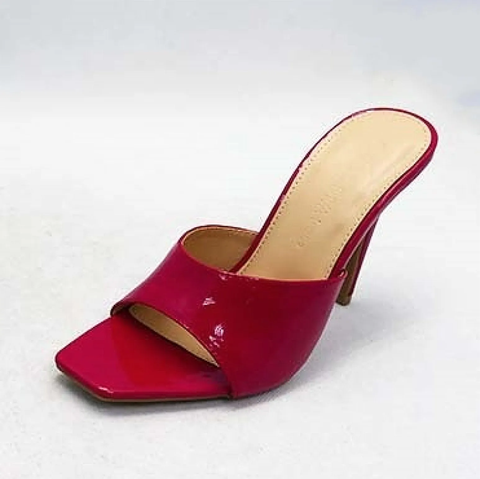 LACEY11 - RED