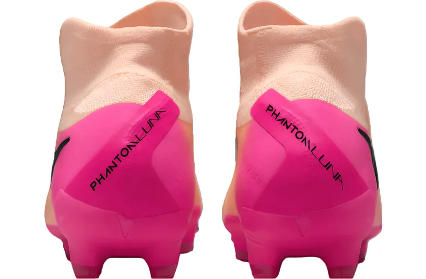 Nike Phantom Luna II Pro FG Soccer Cleats (Crimson Tint/Black-Pink Blast)