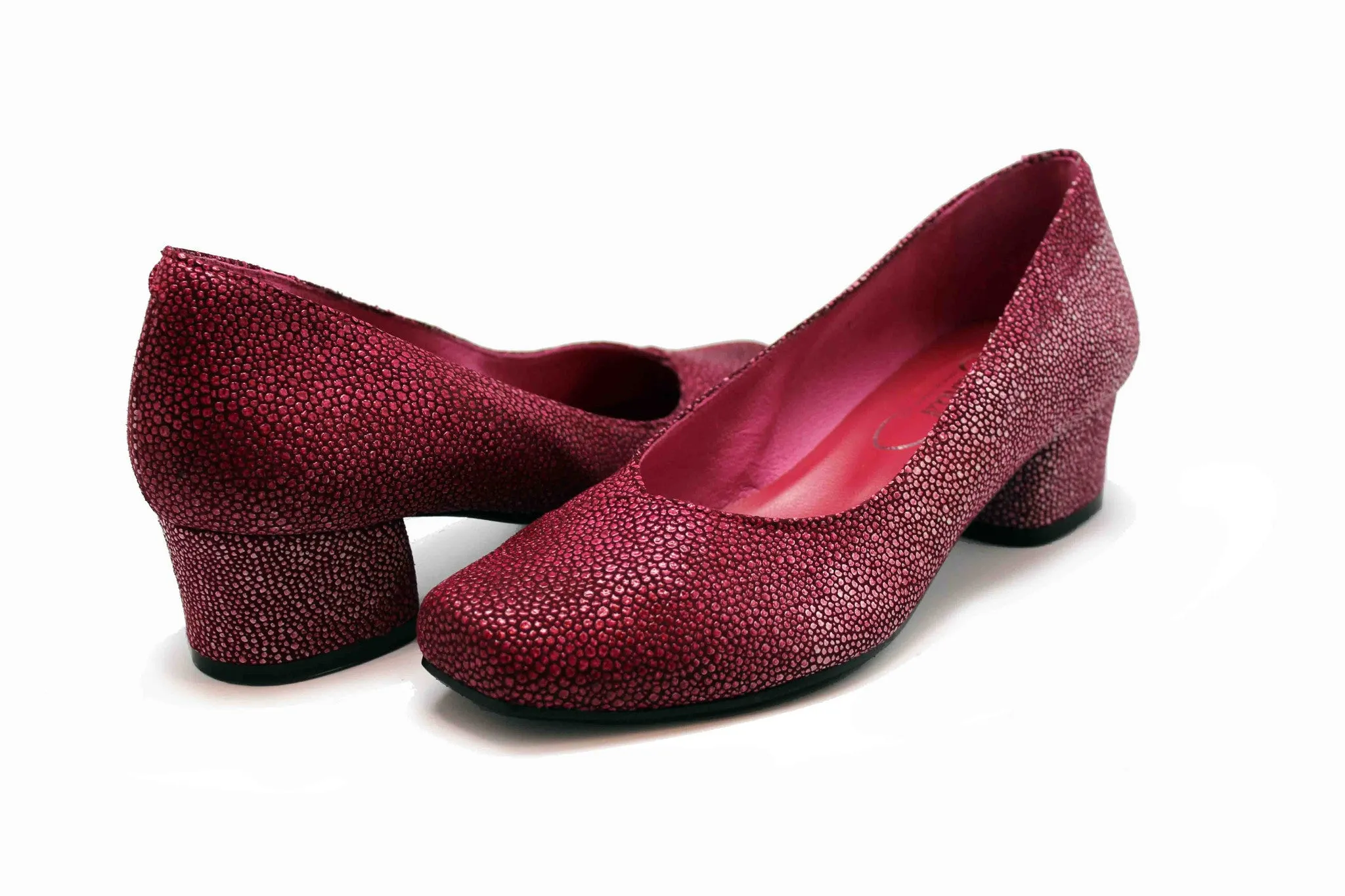 Polo fuchsia low heel shoe