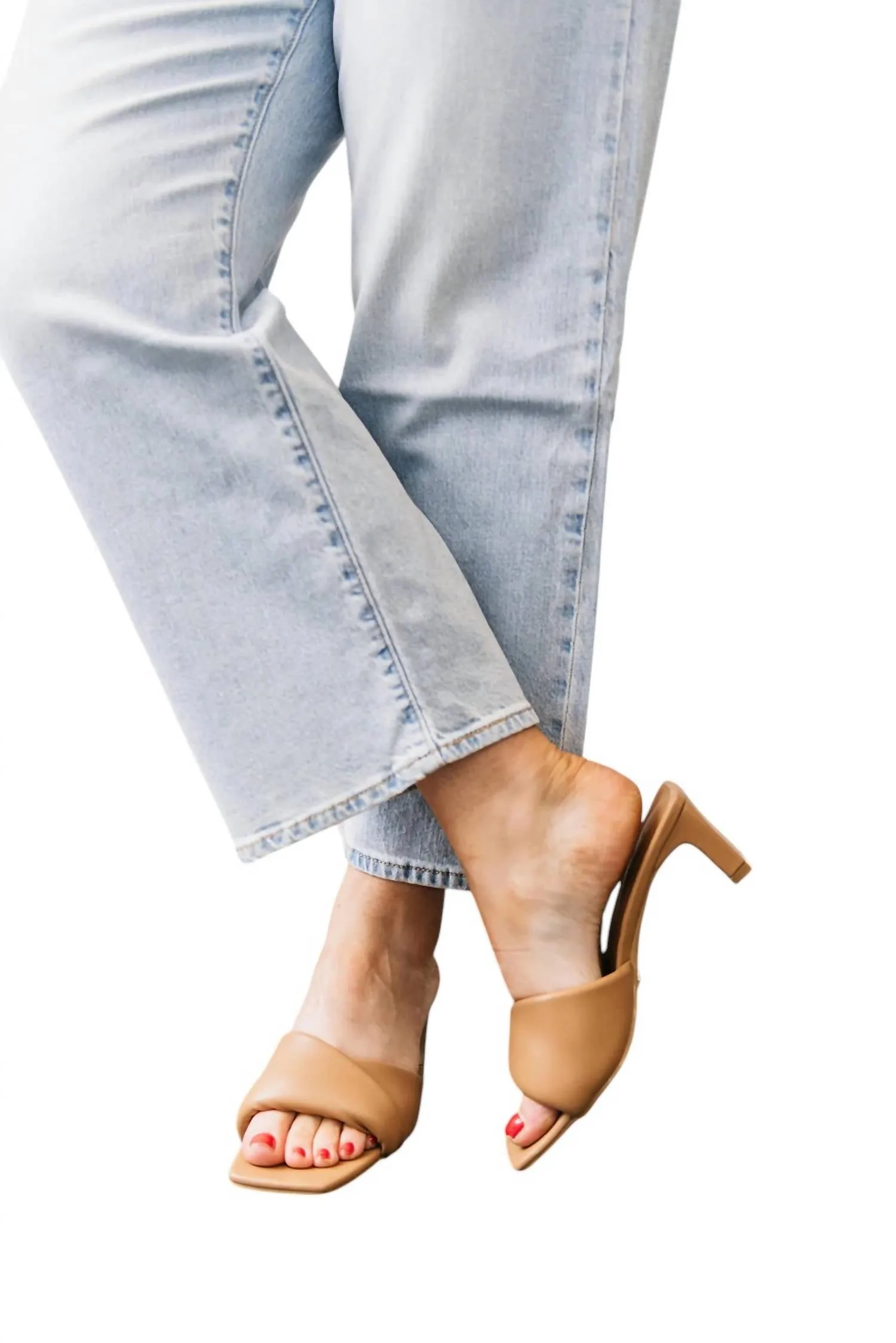 Puff Slide Heel Sandal In Camel