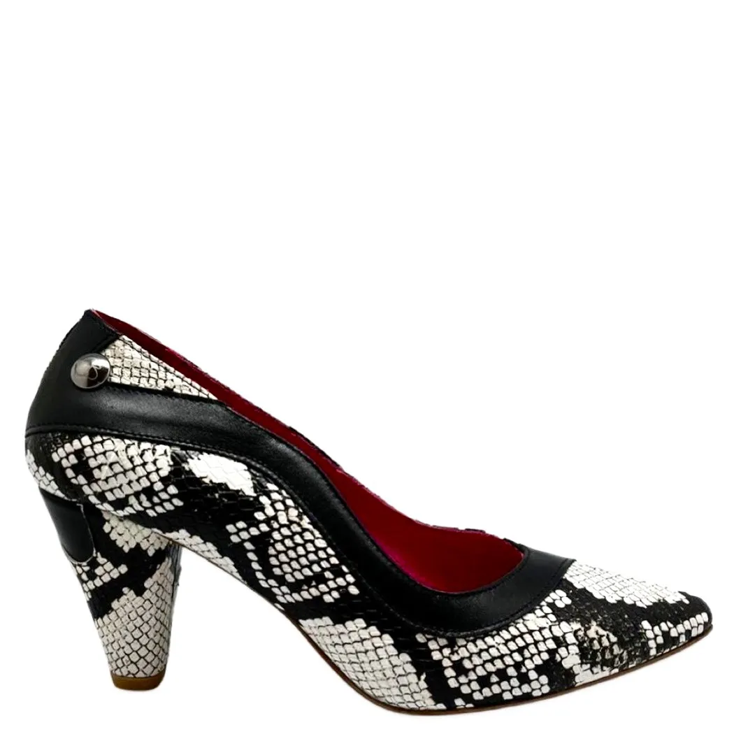 Salon - Black and White snake print LAST PAIR 36