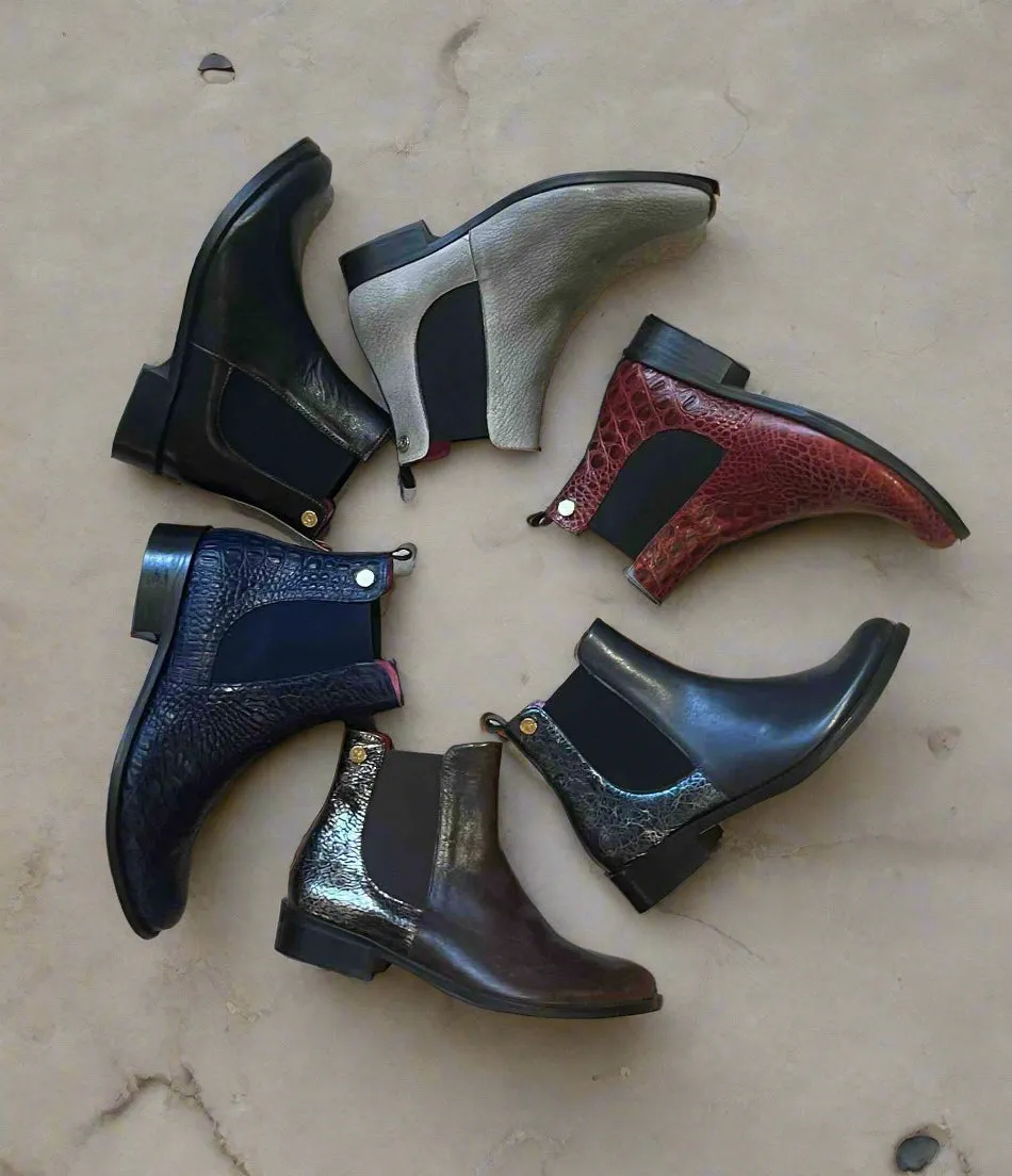 Taille black leather Chelsea ankle boot