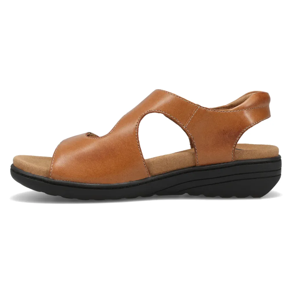 Taos Serene Caramel Leather Sandal (Women's)