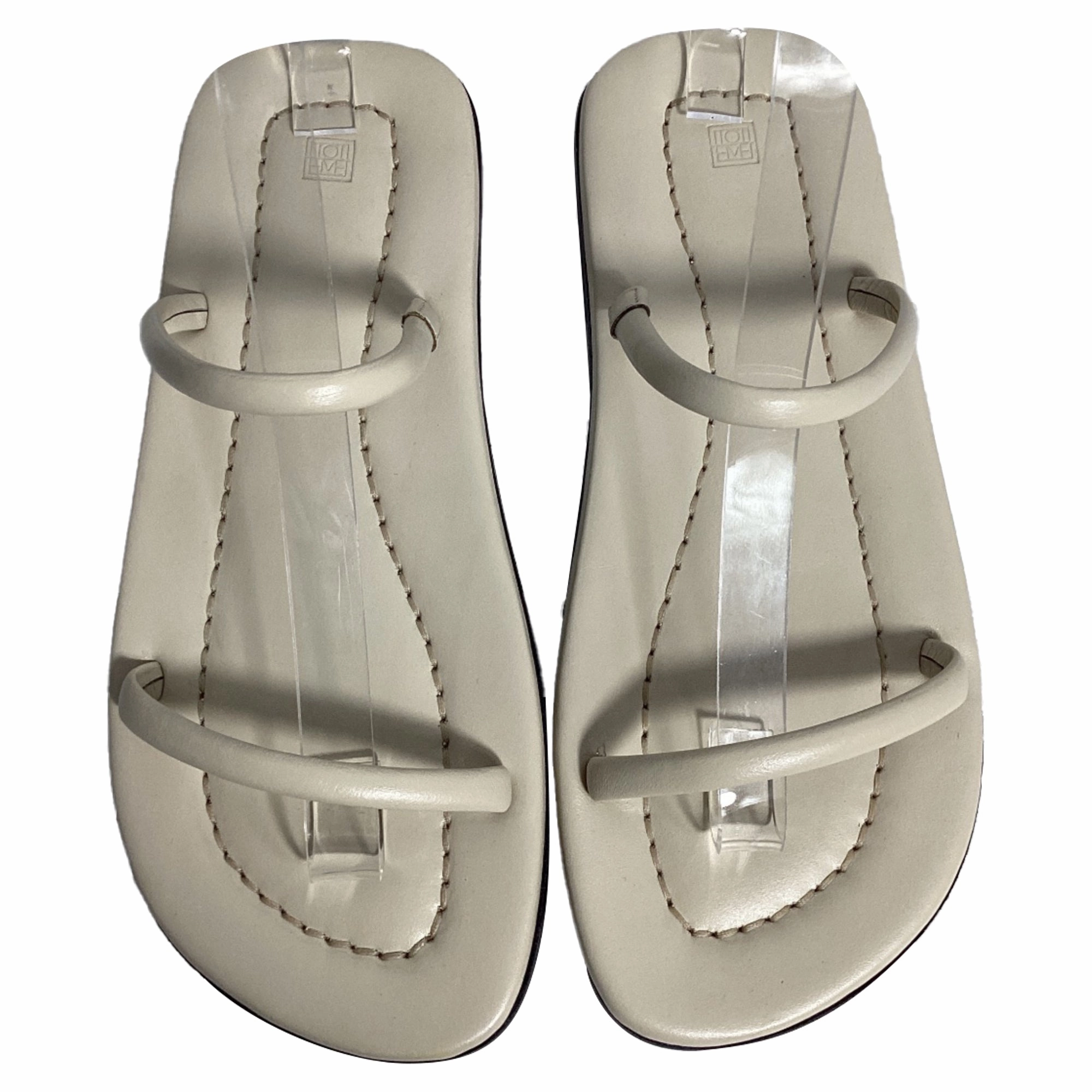 Totme City Flat Sandals in Cream Leather