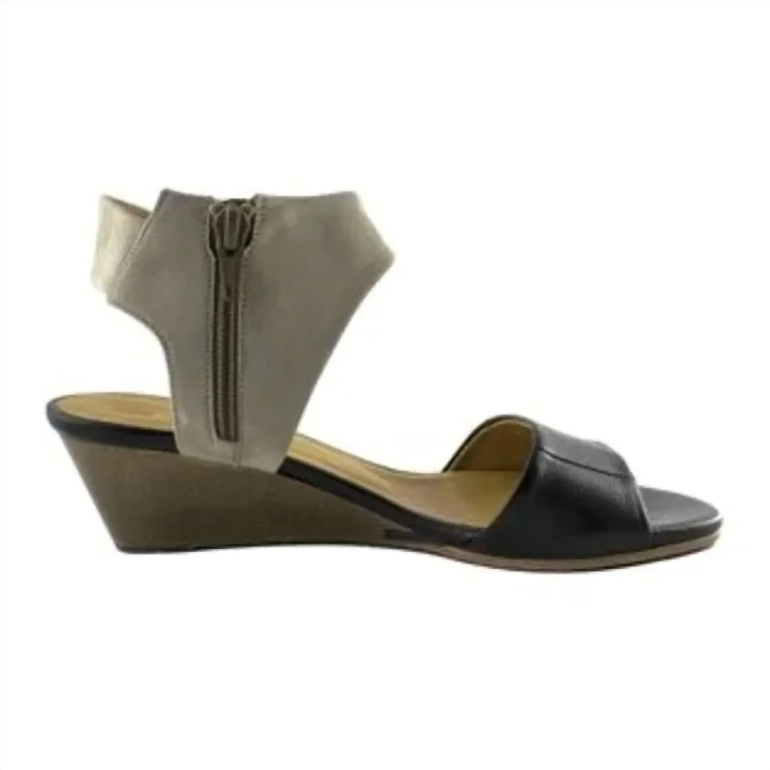 Two Toned Leather Wedge Sandal In Black/tan