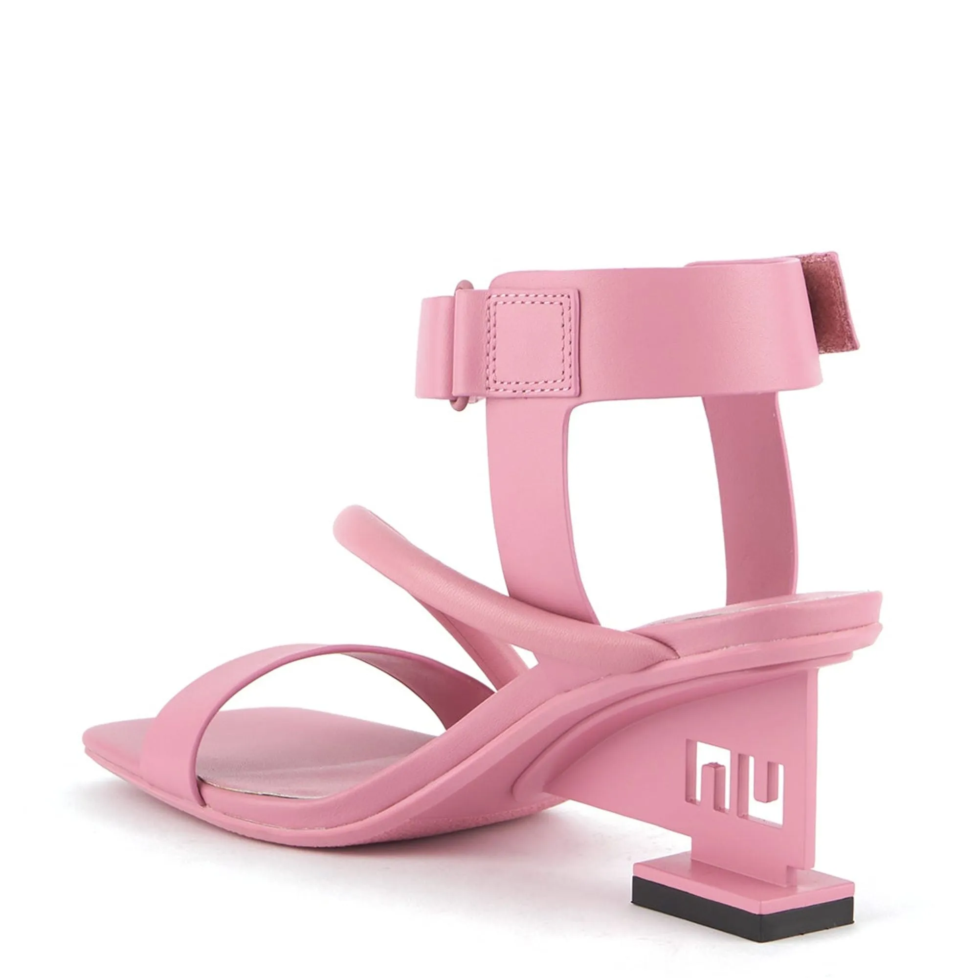 UN Sandal Mid