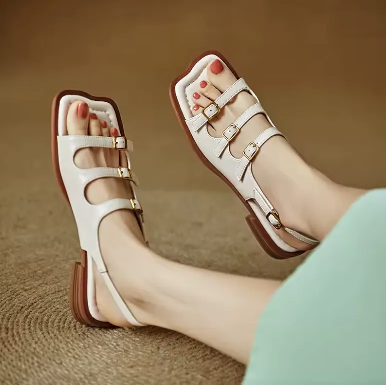 USS Shoes Alicia Women's Leather Flats Sandals