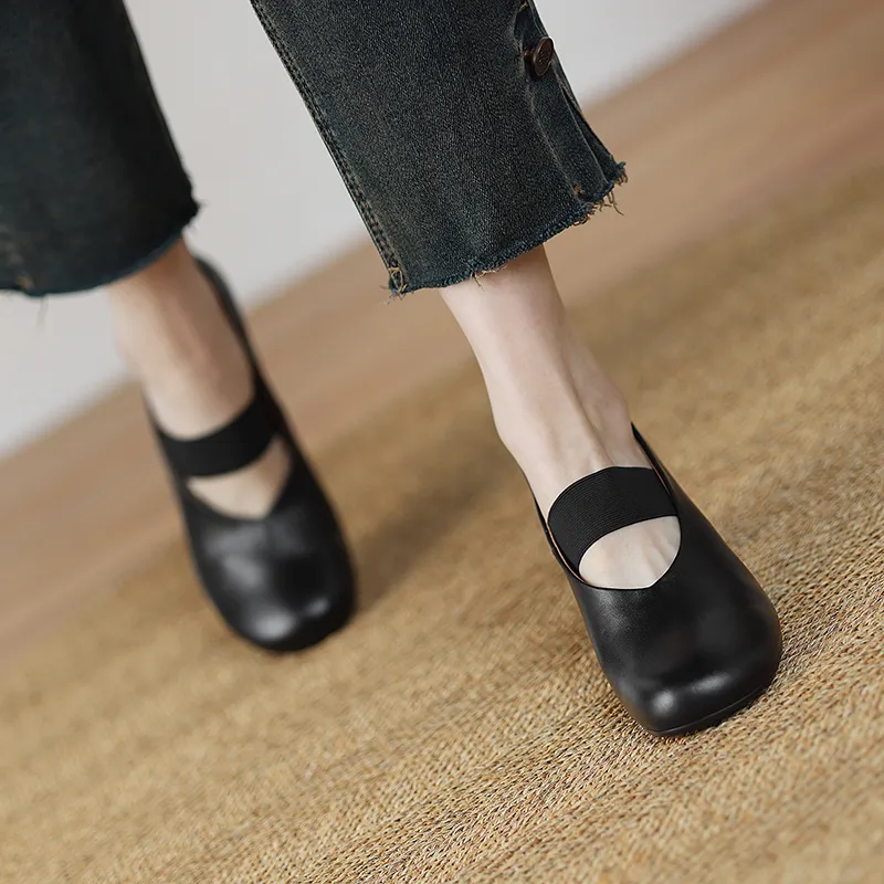 USS Shoes Alina Women's Low Heeled Round Toe Pumps
