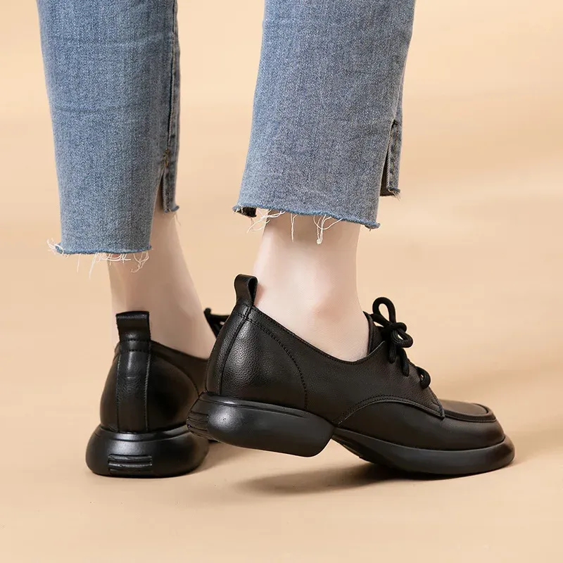 USS Shoes Amelia Women's Lace Up Loafer