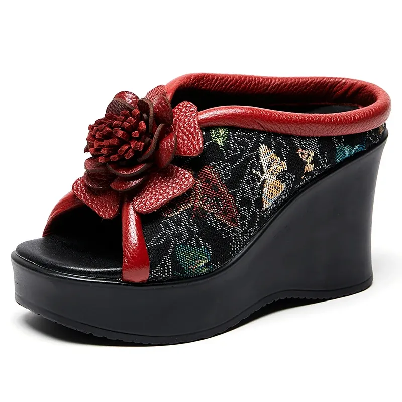 USS Shoes Clarita Women's Embroidered Flowers Wedges