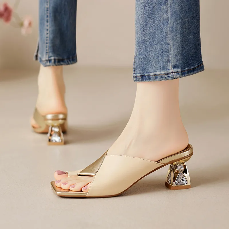 USS Shoes Cristina Women's Square Toe Leather Dress Sandals