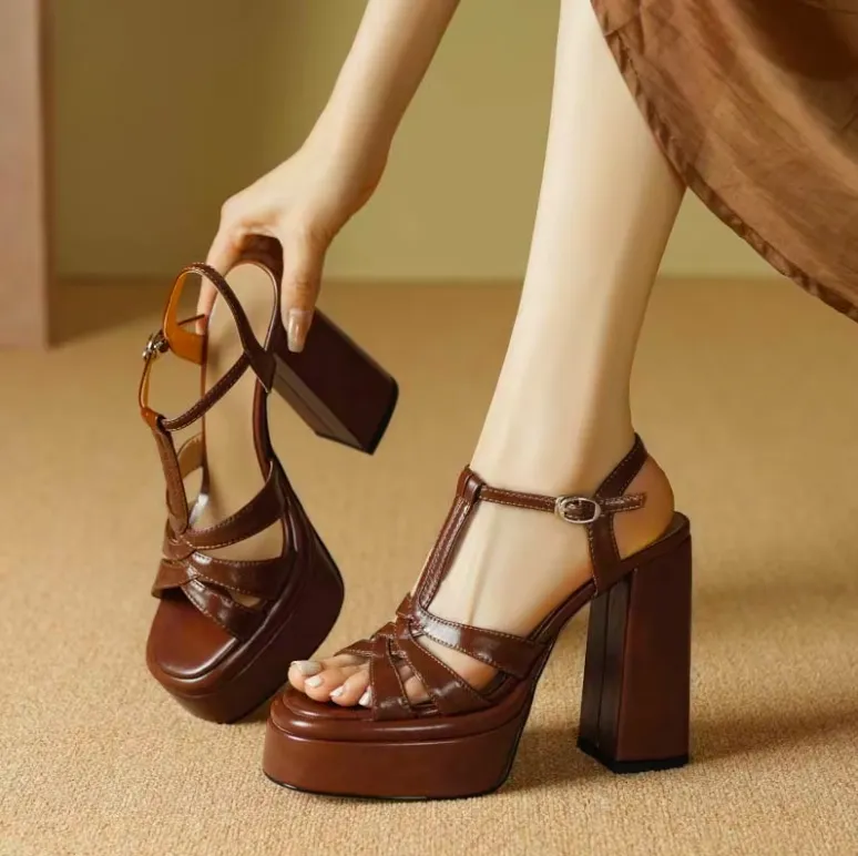 USS Shoes Larisa Women's Platform Leather T-Strap Sandals