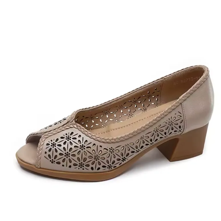 USS Shoes Lucrecia  Women's Genuine Leather Open Toe Sandals