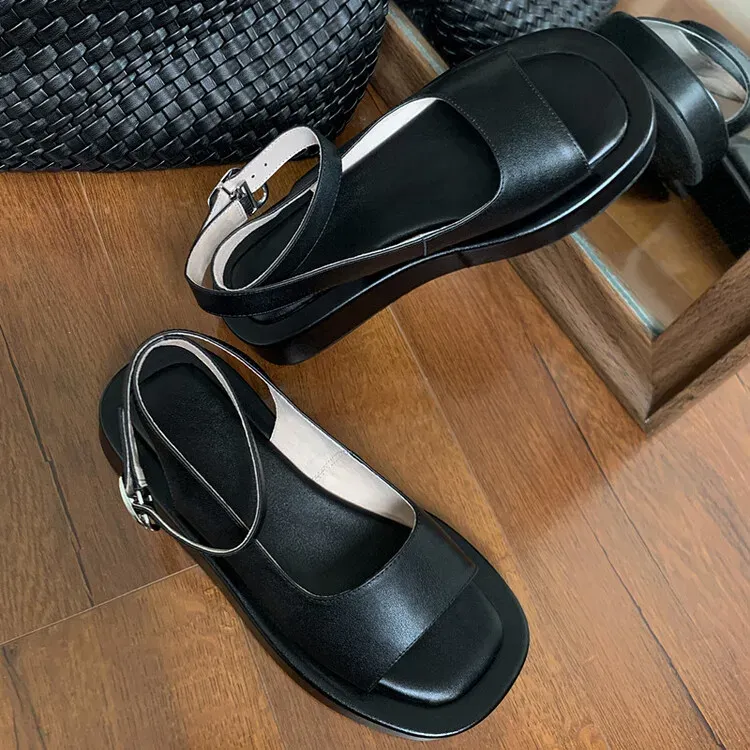 USS Shoes Lucy Women's Buckle Strap Leather Sandals
