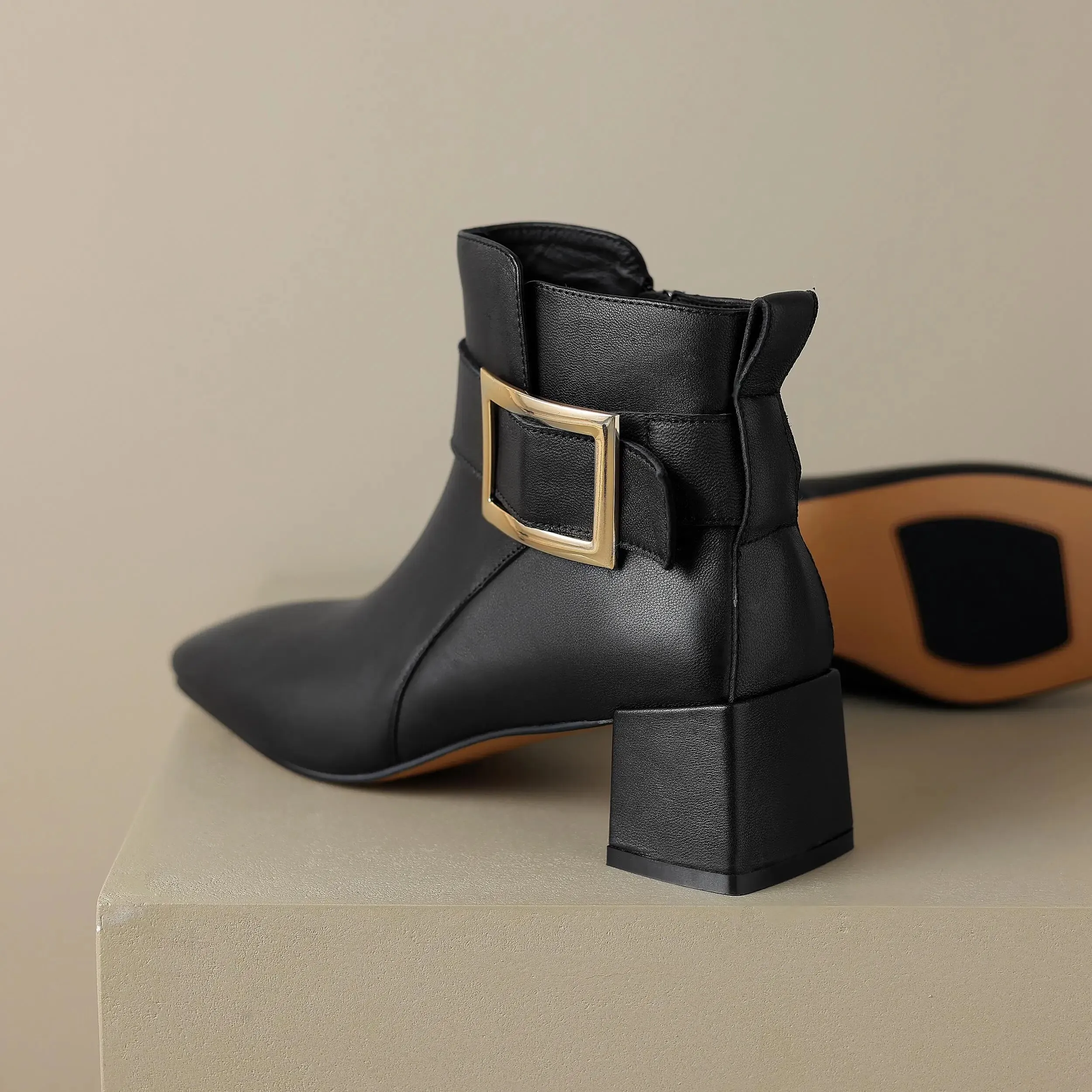 USS Shoes Luigui Women's Ankle Boots