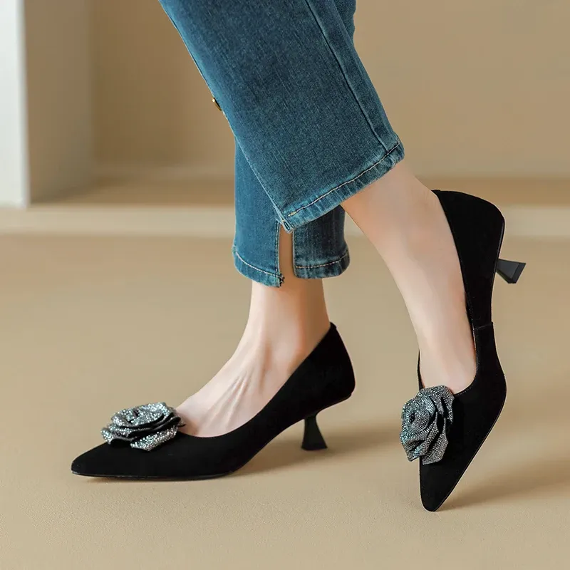 USS Shoes Milena Women's Leather Party Pointed Toe Pumps