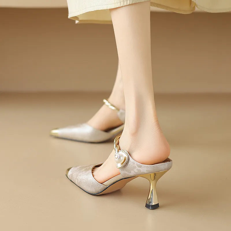 USS Shoes Mirabella Women's Wrapper Buckle Pearl Slingback Sandals