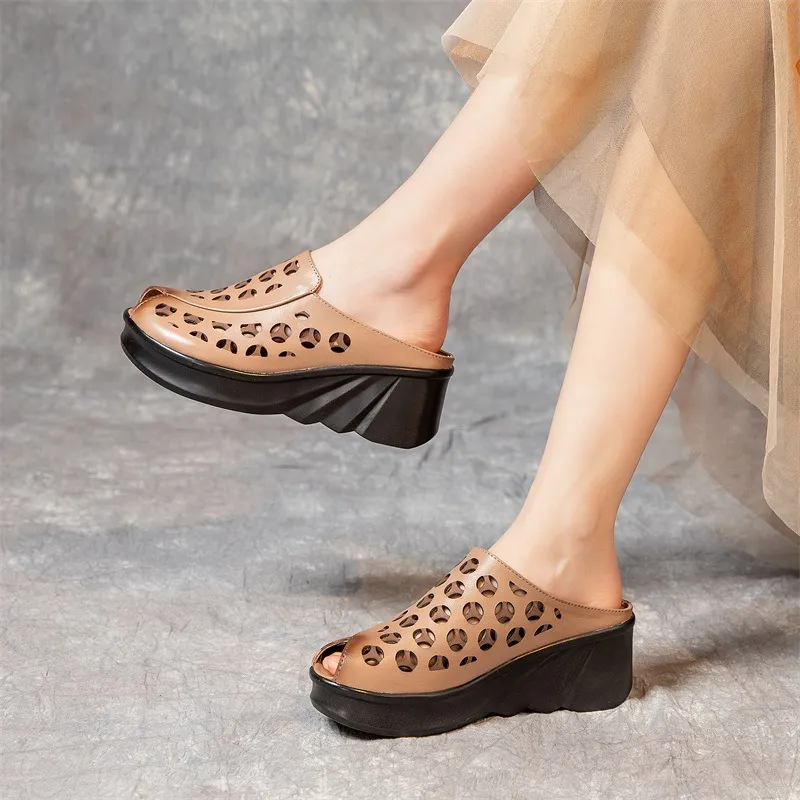 USS Shoes Nahir Women's Peep Toe Wedge Sandals