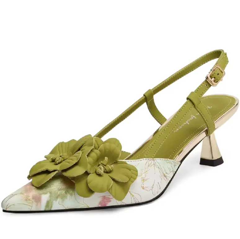USS Shoes Tatiana Women's Flower Design Leather Sandals