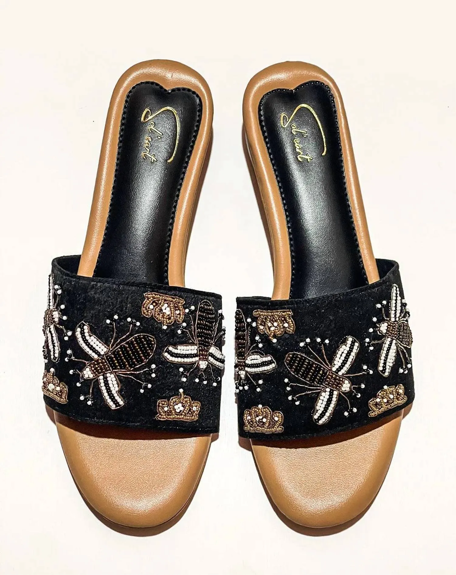 Women Bees & Crowns Sandal In Black