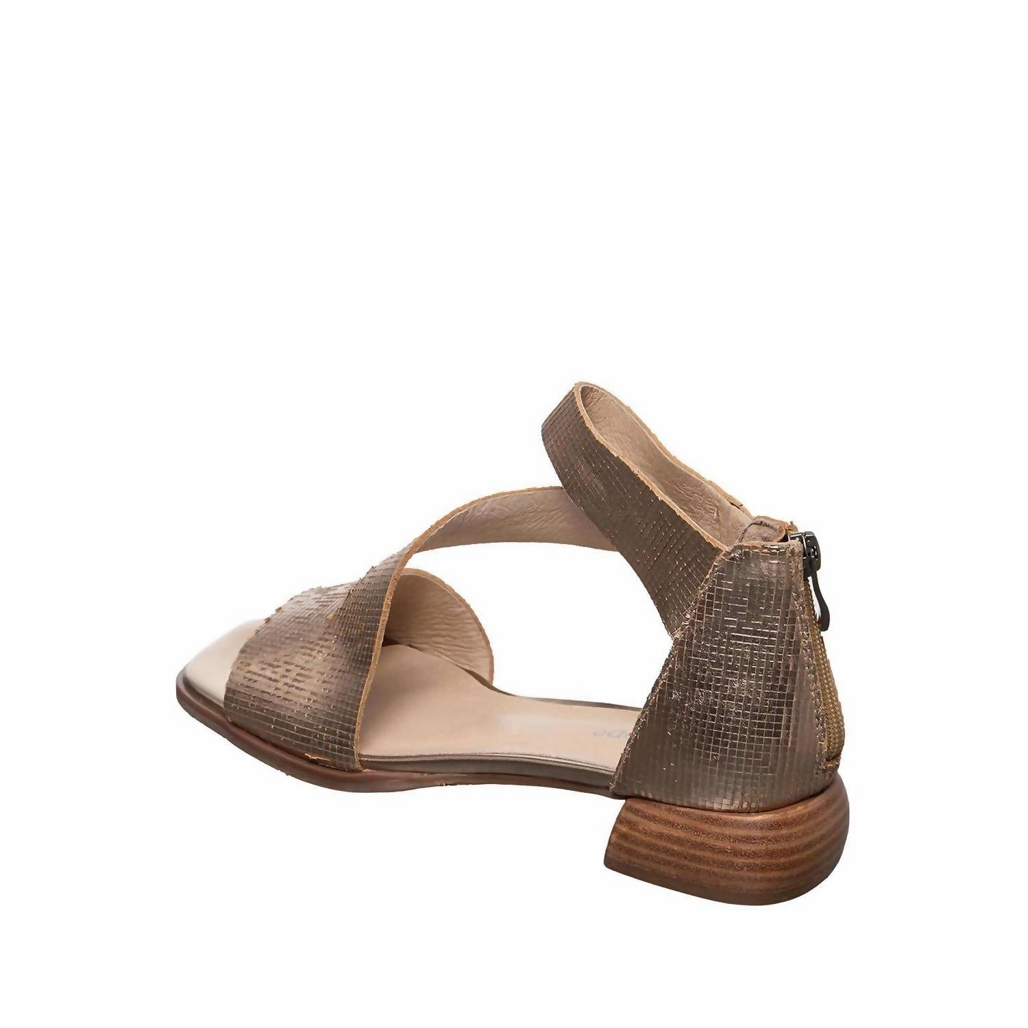 Women's Leigh Sandal In Gold