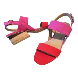 Women's Caryna Sandal In Magenta Nabuk/coral