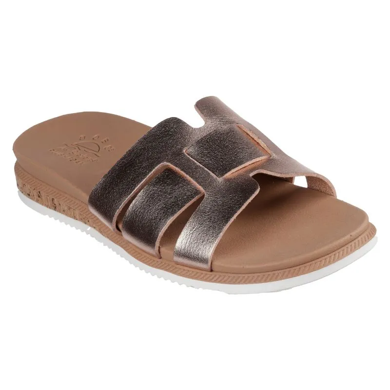 Womens Desert Kiss Low Peak Look