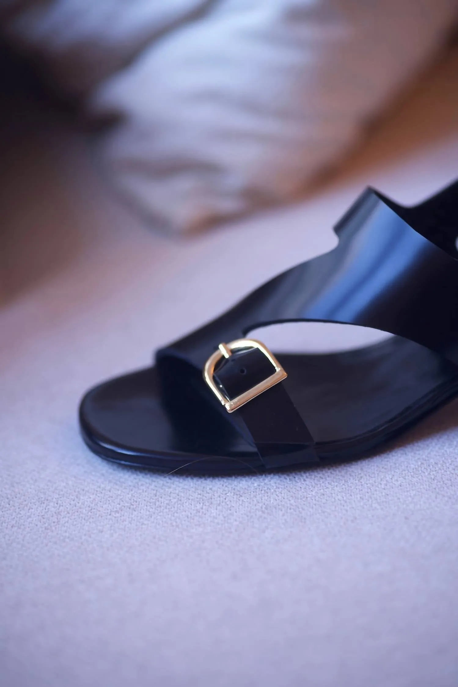 Women's Kabuki Sandal In Nero