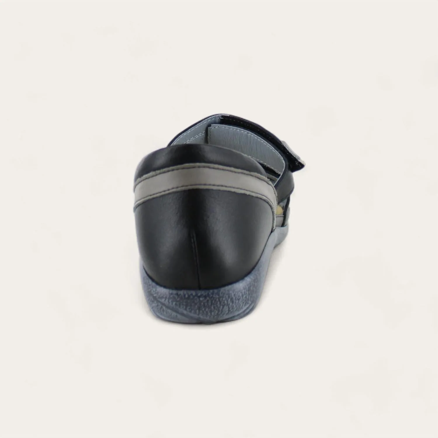 Women's Karawa Sandal In Black/foggy Gray/khaki Beige