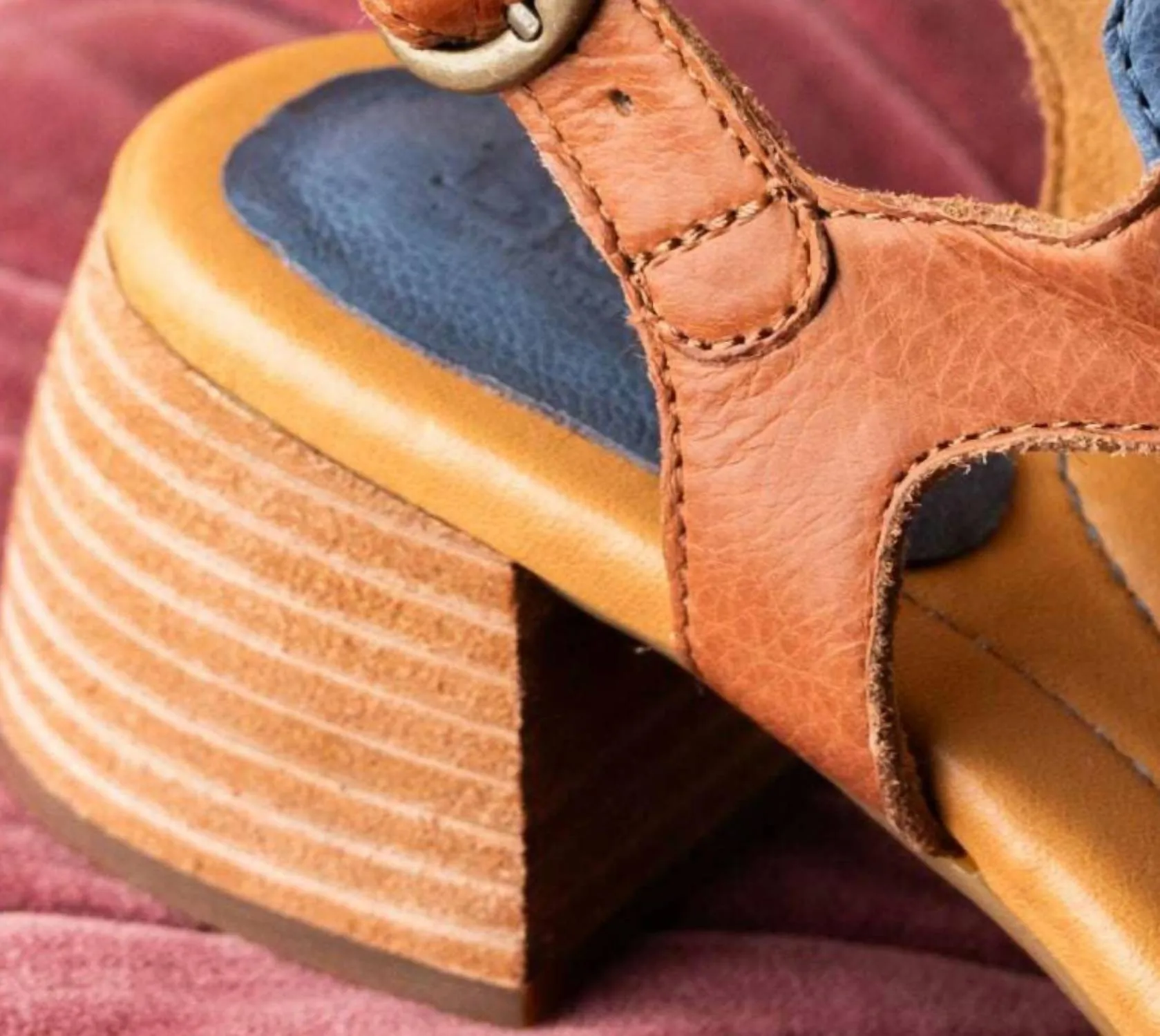 Women's Sylvie Sandal In Navy/brown