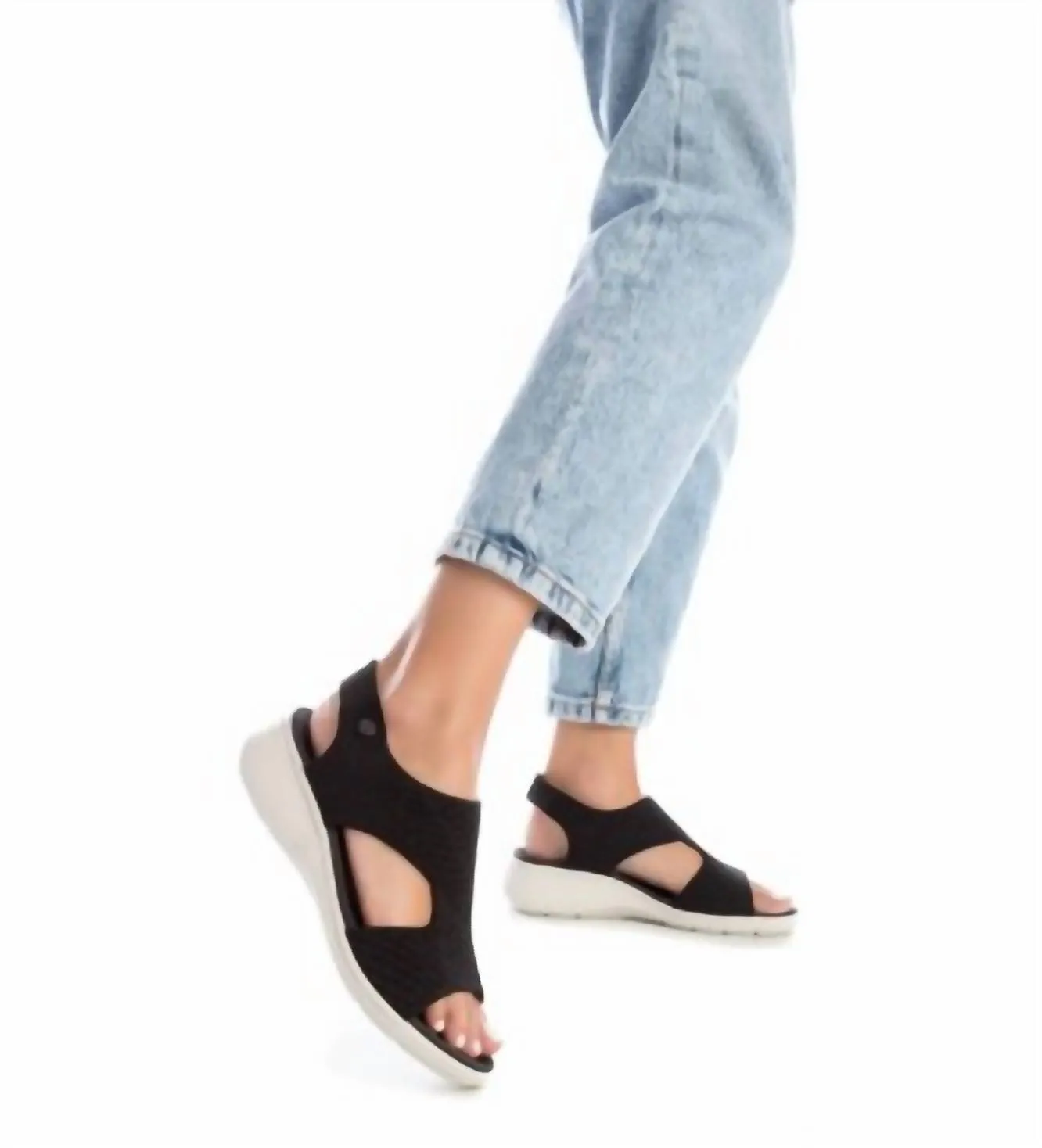 Women's Wedge Sandals In Black