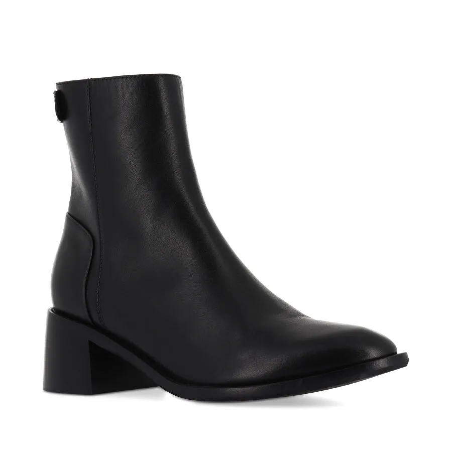 WYOME - BLACK LEATHER