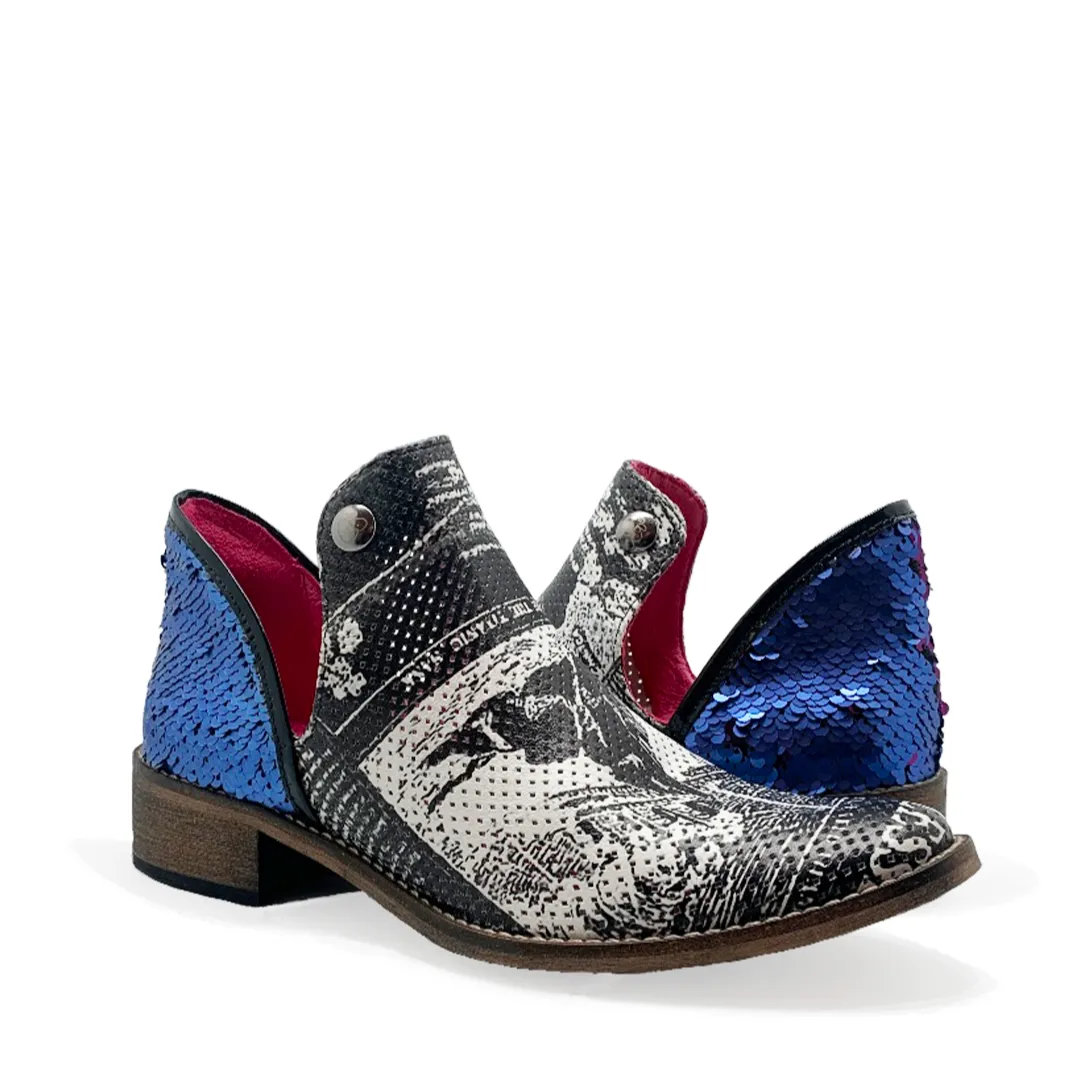 Zippette -Black Newspaper Navy Metallic boot